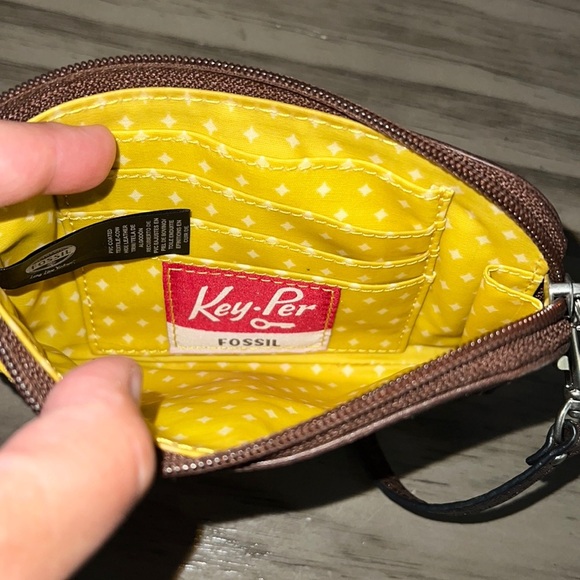 FOSSIL VINTAGE KEY-PER SMALL FLORAL WALLET - Picture 8 of 15